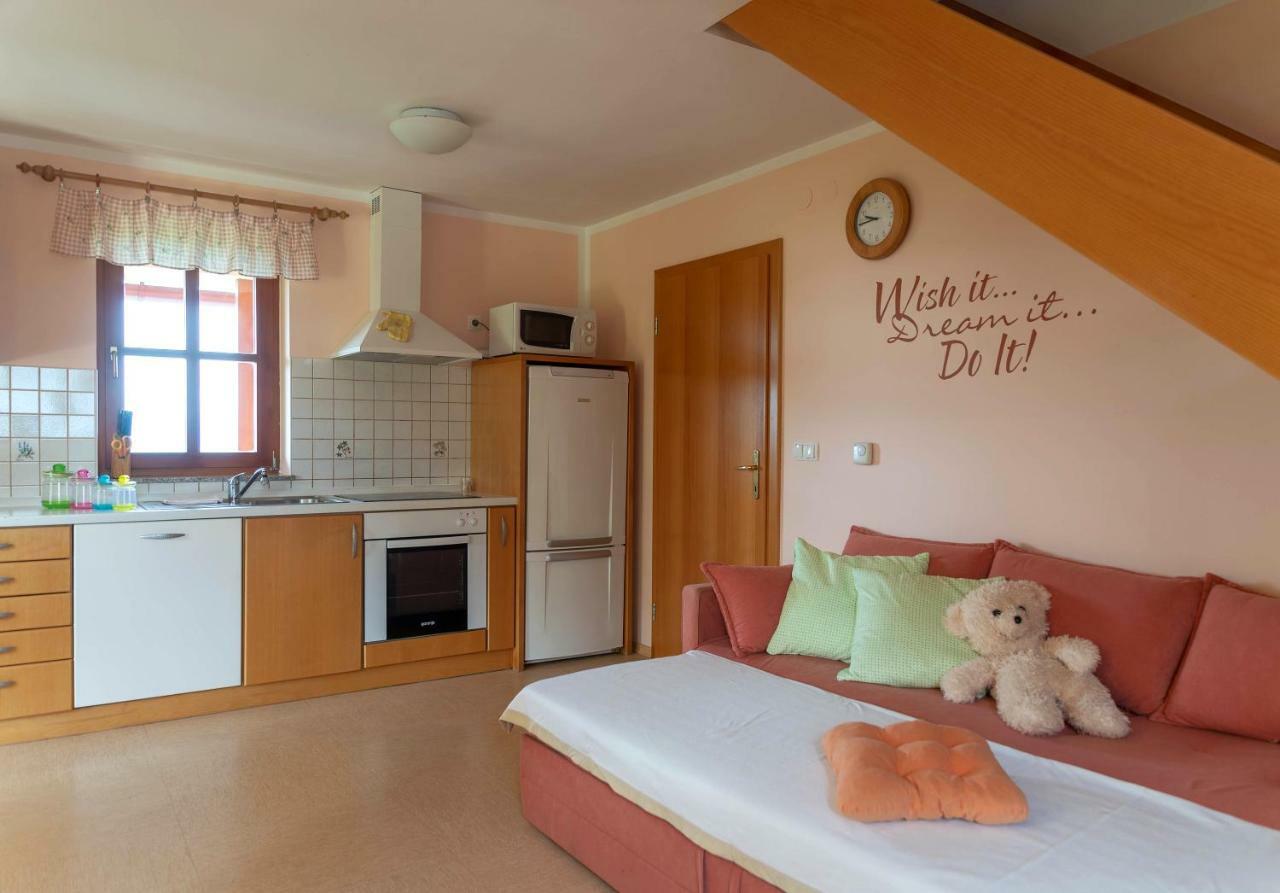 Apartament Planinca -Hisa Z Razgledom Smarje pri Jelsah Zewnętrze zdjęcie